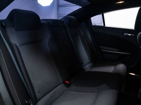 Used 2016 Dodge Charger R/T image 21