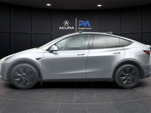 Used 2025 Tesla Model Y Long Range AWD/4WD image 21