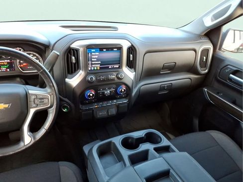 Used 2021 Chevrolet Silverado 1500 LT AWD/4WD image 19