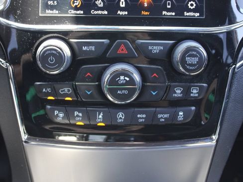 Used 2021 Jeep Grand Cherokee Limited w/ Quick Order Package 28K 80th RWD image 21