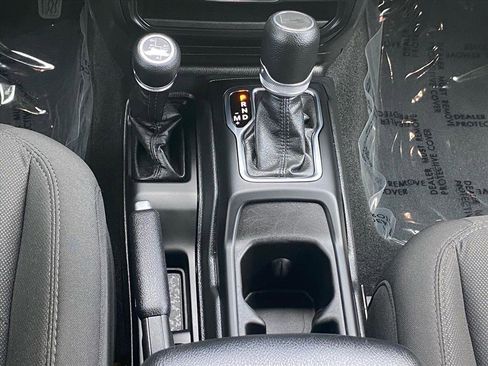 Used 2023 Jeep Wrangler Unlimited w/ Cold Weather Group AWD/4WD image 11