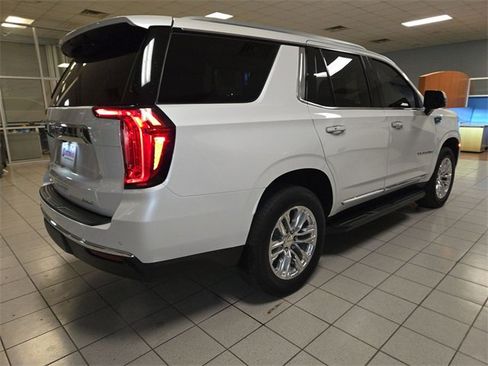 Used 2021 GMC Yukon SLT w/ SLT Luxury Plus Package image 8