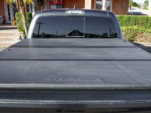 Used 2023 Toyota Tacoma Limited image 8