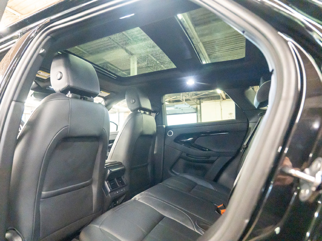 Used 2025 Land Rover Range Rover Evoque S AWD/4WD image 35