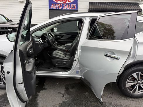 Used 2023 Nissan Murano SV image 20