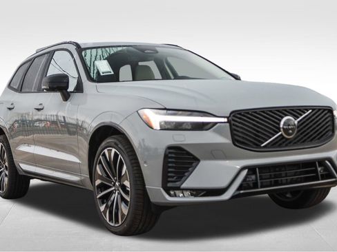 New 2026 Volvo XC60 B5 Ultra w/ Protection Package Premier AWD/4WD image 3