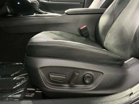 Used 2019 Toyota Camry XSE w/ Driver Assist Package FWD image 15