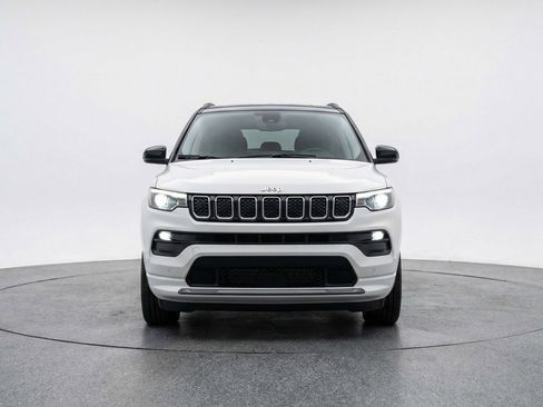 Used 2025 Jeep Compass Limited image 2