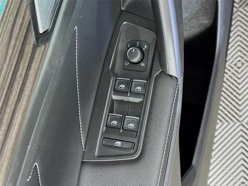 Used 2024 Volkswagen Tiguan SEL R-Line AWD/4WD image 20