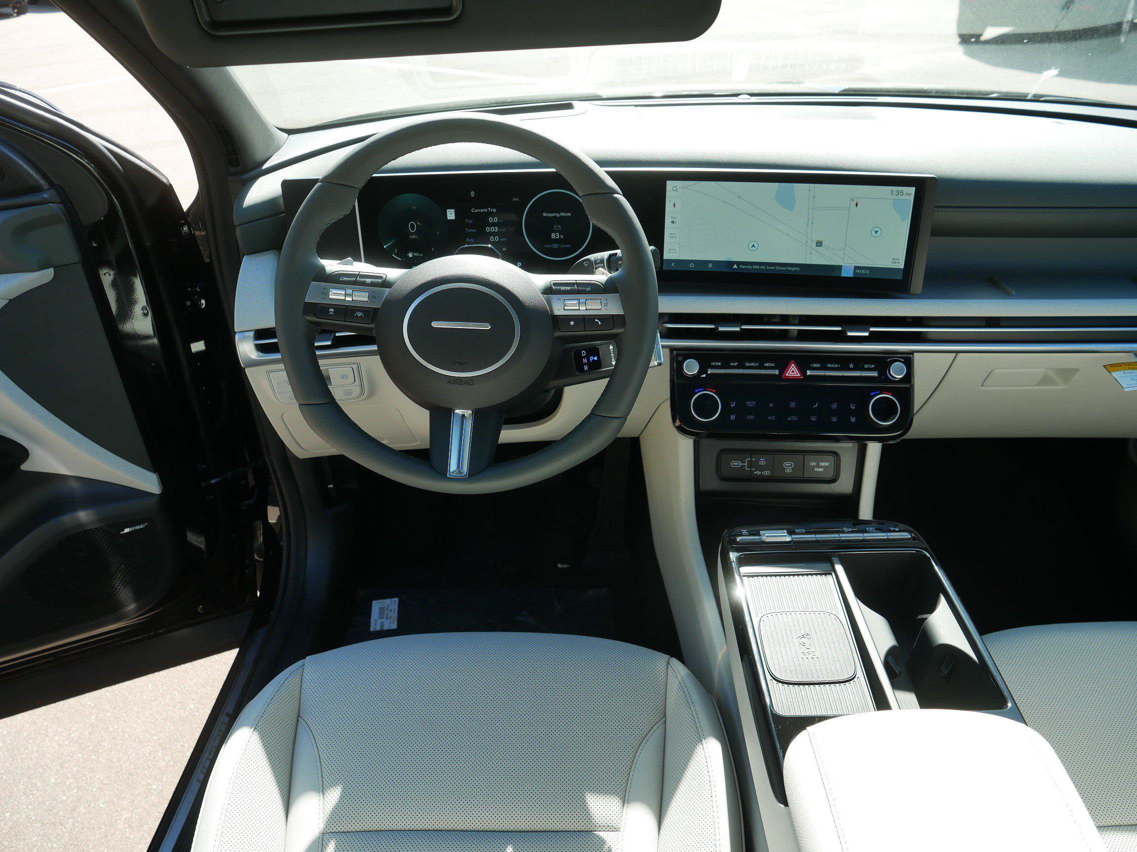 New 2026 Hyundai Tucson Limited w/ Tow & Go Package AWD/4WD image 7