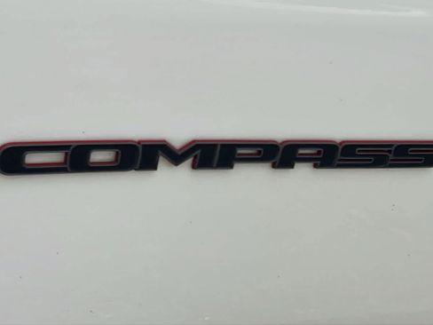 Used 2020 Jeep Compass Trailhawk AWD/4WD image 28