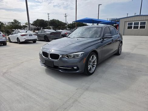 Used 2017 BMW 330i Sedan RWD image 1