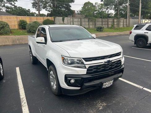 Used 2021 Chevrolet Colorado LT w/ LT Convenience Package RWD image 3