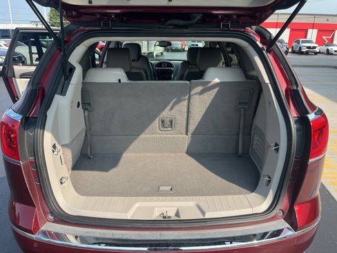Used 2015 Buick Enclave Leather FWD image 35