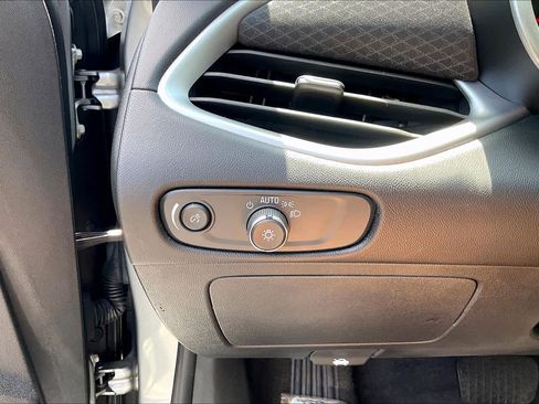 Used 2024 Chevrolet Malibu LS FWD image 32