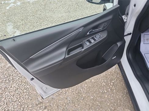 Used 2023 Chevrolet Bolt LT w/ Infotainment Package image 17