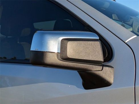 Used 2022 Chevrolet Silverado 1500 Custom image 12