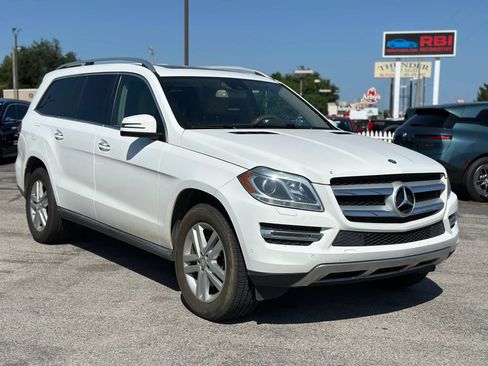 Used 2014 Mercedes-Benz GL 450 4MATIC image 4