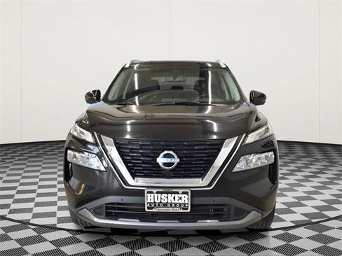 Used 2023 Nissan Rogue SL w/ SL Premium Package image 3