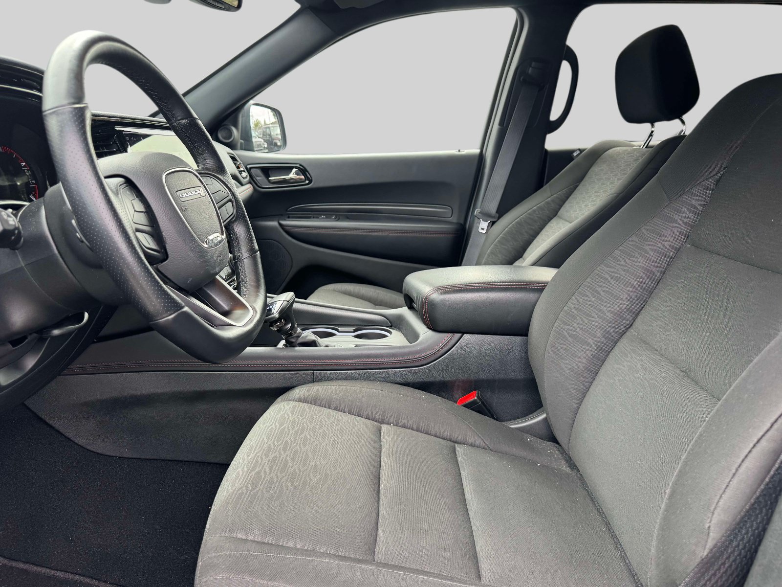 Used 2025 Dodge Durango GT w/ Blacktop Package AWD/4WD image 13