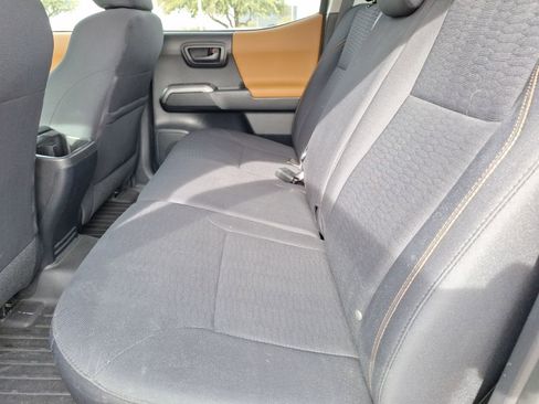 Used 2018 Toyota Tacoma SR5 image 30