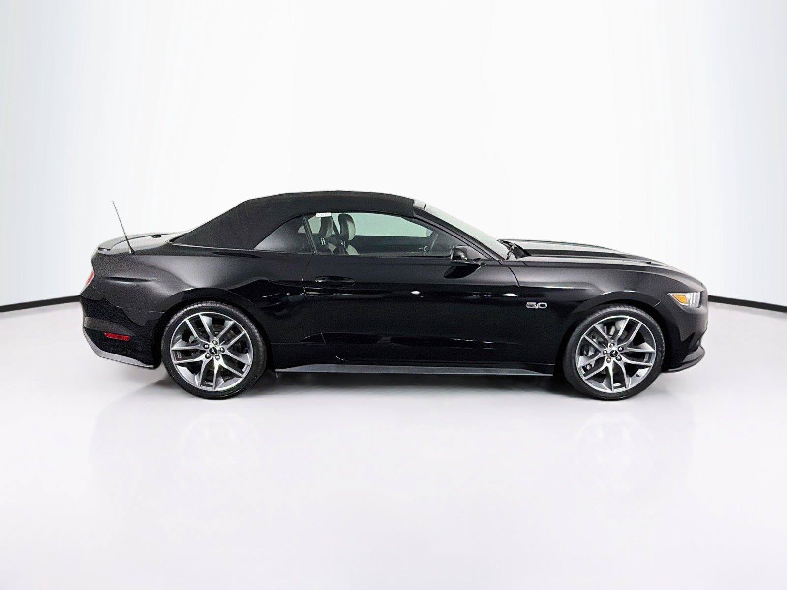 Used 2015 Ford Mustang GT Premium w/ Equipment Group 401A RWD image 12