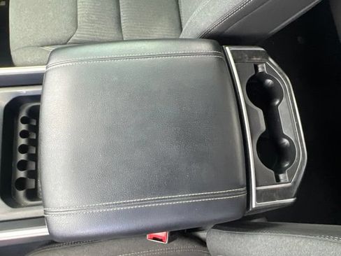 Used 2019 RAM 1500 Big Horn AWD/4WD image 17