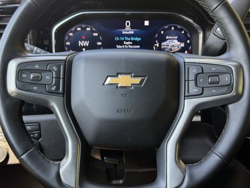 Used 2023 Chevrolet Silverado 1500 LT AWD/4WD image 20