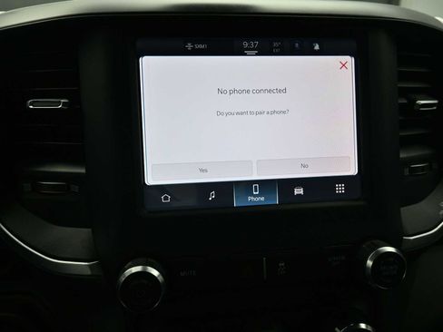 Used 2024 RAM 3500 Big Horn image 15