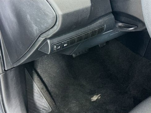 Used 2024 Toyota Corolla LE FWD image 10