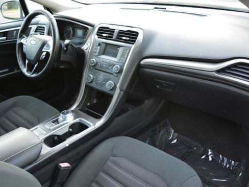 Used 2017 Ford Fusion S w/ Equipment Group 101A image 19