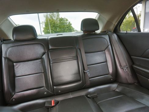 Used 2013 Chevrolet Malibu LTZ FWD image 16