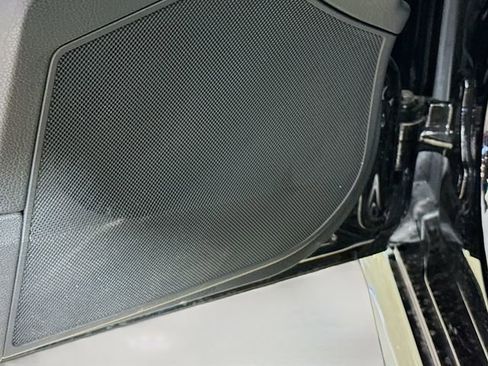 Used 2016 Mercedes-Benz E 400 E 400 4MATIC w/ PANO ROOF image 20