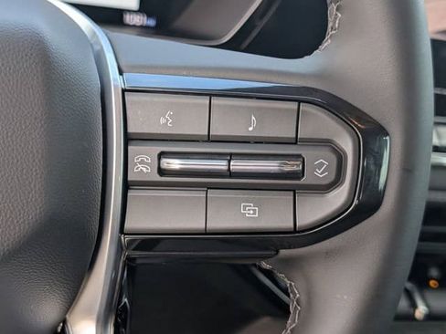 Used 2026 Chevrolet Colorado LT RWD image 21