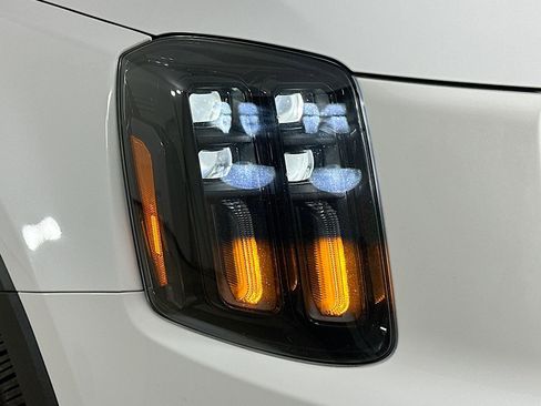 Used 2024 Kia Telluride SX X-Pro AWD/4WD image 9