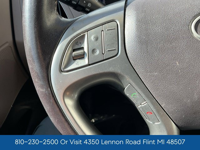 Used 2011 Hyundai Tucson Limited AWD/4WD image 21