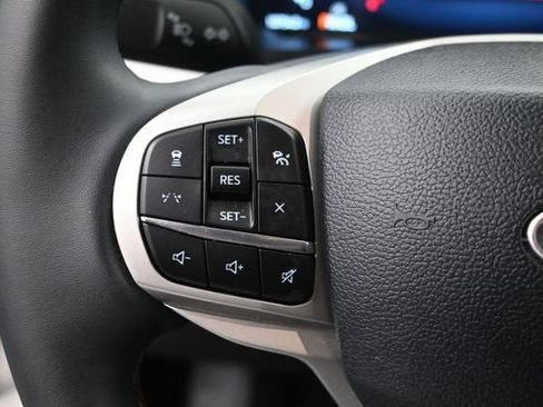 Certified 2025 Ford Explorer Active AWD/4WD image 33