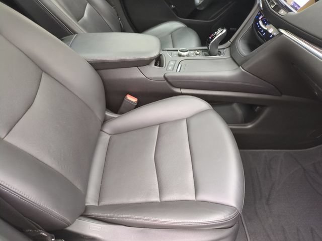 Certified 2024 Cadillac XT5 Sportv w/ LPO, Floor Liner Package AWD/4WD image 27