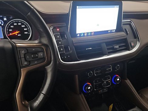 Used 2021 Chevrolet Suburban High Country AWD/4WD image 12