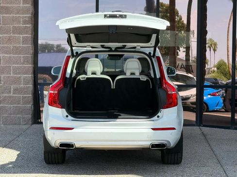 Used 2016 Volvo XC90 T6 Momentum w/ Momentum Plus Package AWD/4WD image 30