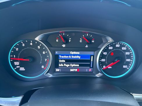 Used 2023 Chevrolet Traverse RS AWD/4WD image 23
