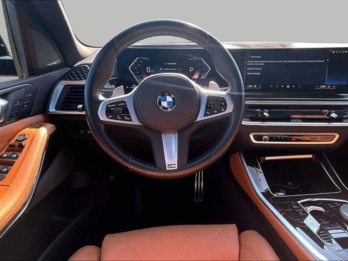 Used 2025 BMW X5 xDrive40i AWD/4WD image 5
