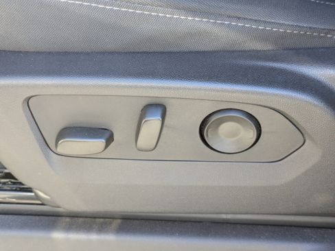 Used 2024 GMC Sierra 1500 Elevation image 11