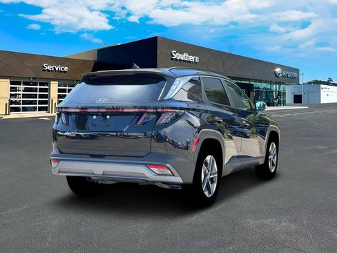 New 2026 Hyundai Tucson SEL image 8