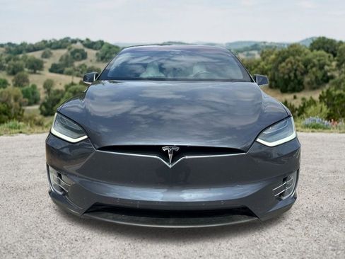 Used 2019 Tesla Model X Long Range AWD/4WD image 2