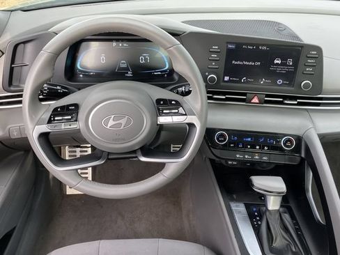 Used 2026 Hyundai Elantra Sport w/ Cargo Package FWD image 10