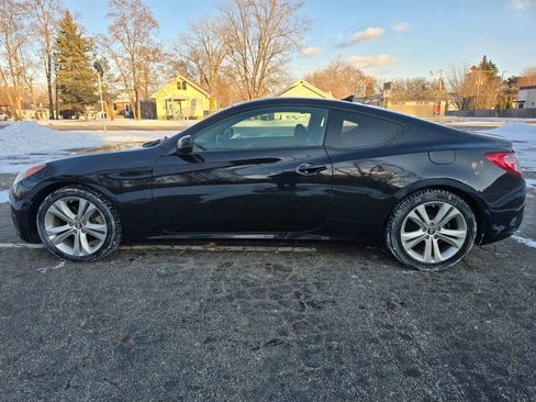Used 2011 Hyundai Genesis 2.0T image 4