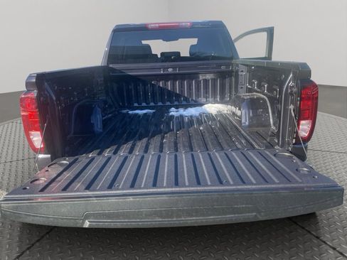 New 2026 GMC Sierra 1500 Elevation image 17