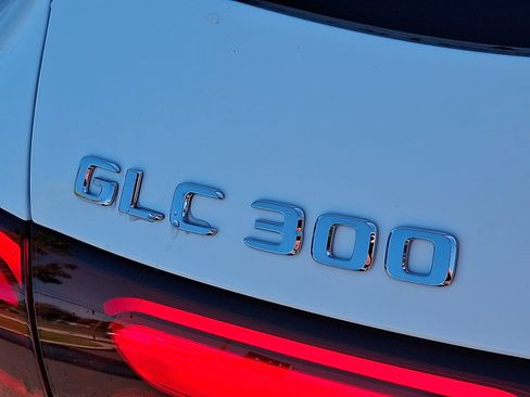 New 2026 Mercedes-Benz GLC 300 4MATIC image 18