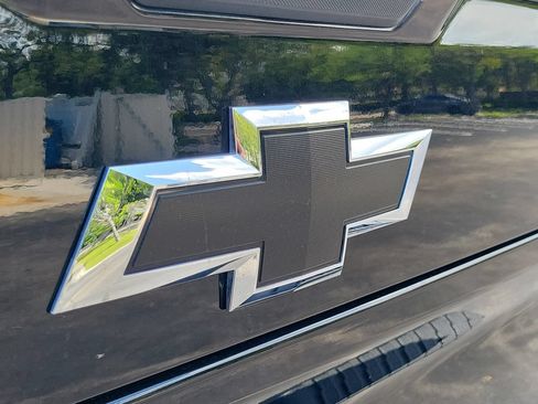 Used 2022 Chevrolet Silverado 2500 LTZ w/ LTZ Plus Package AWD/4WD image 10